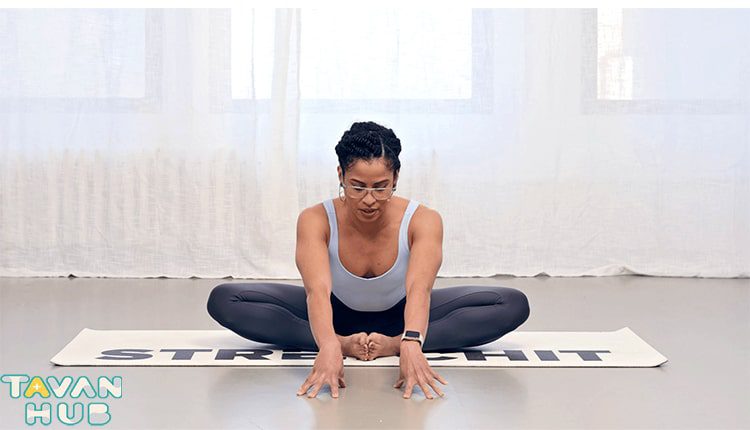 آرتروز لگن چیست؟ علائم، درمان و تمرینات مؤثر کاردرمانی در منزل 7 کشش عضلات داخلی ران به بهبود آرتروز لگن کمک می کند.